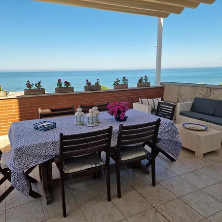Seafront Apartment Anzio